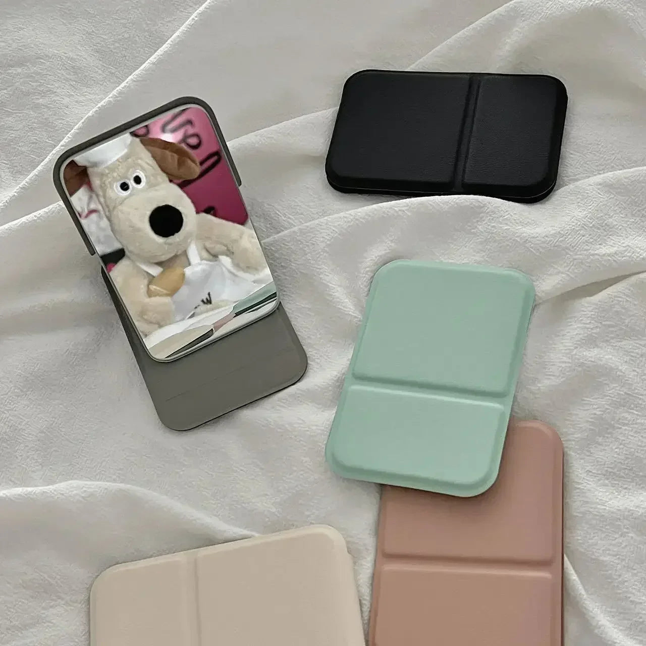 Opvouwbare PU lederen make-up spiegel Elegante compacte handheld spiegel voor reizen en dagelijks gebruik